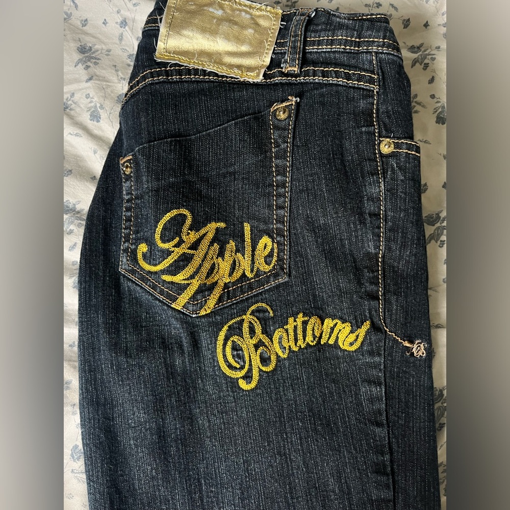 apple bottom jeans for the baddies, message me with any questions!